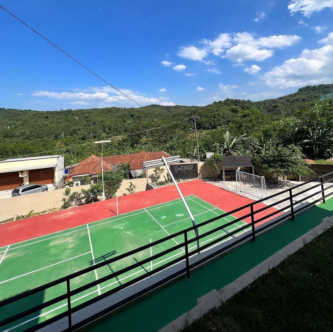 Multi-purpose spacious field